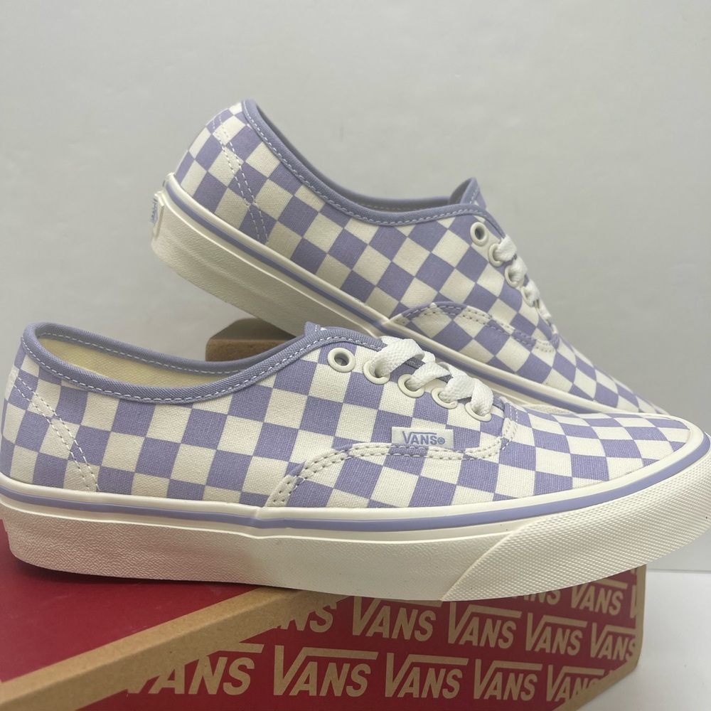 Vans WMNS Authentic
Checkerboard Lilac Sneakers
VN000BW5LLC
Lavender - Picture 5 of 16